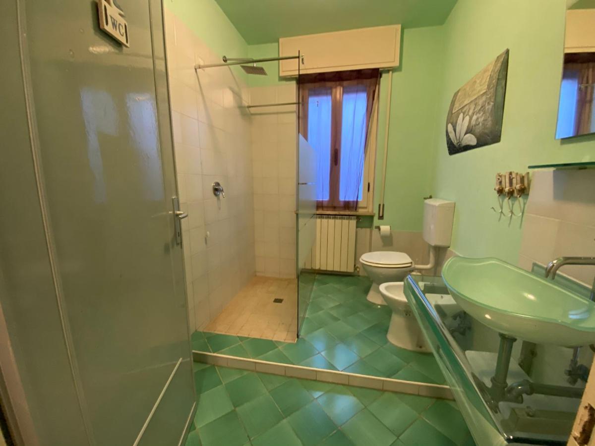 Casa Vacanze Vespucci Torre del Lago Puccini Buitenkant foto