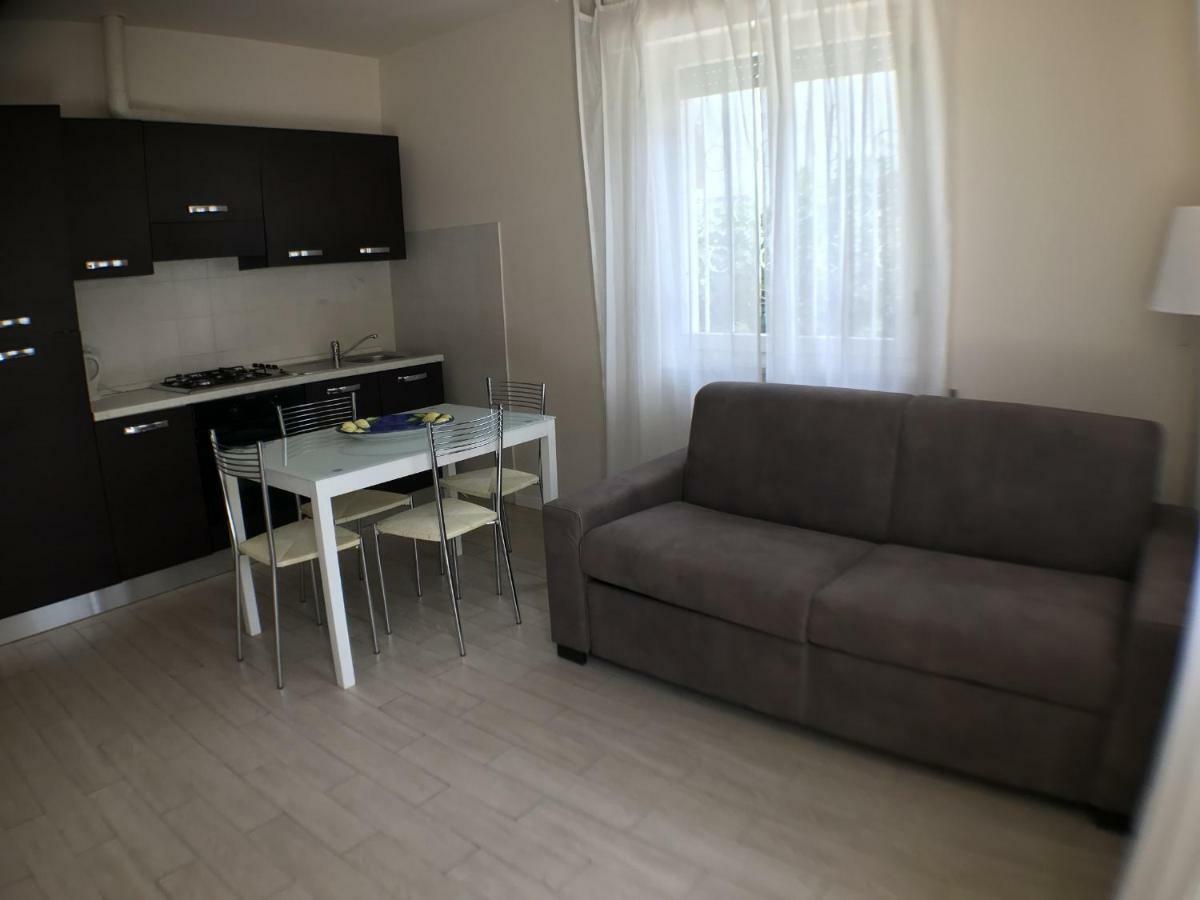 Casa Vacanze Vespucci Torre del Lago Puccini Buitenkant foto